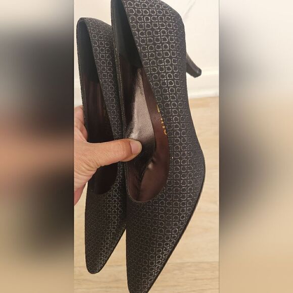 Salvatore Ferragamo Pumps in Black Size 8.5 - Picture 10 of 13